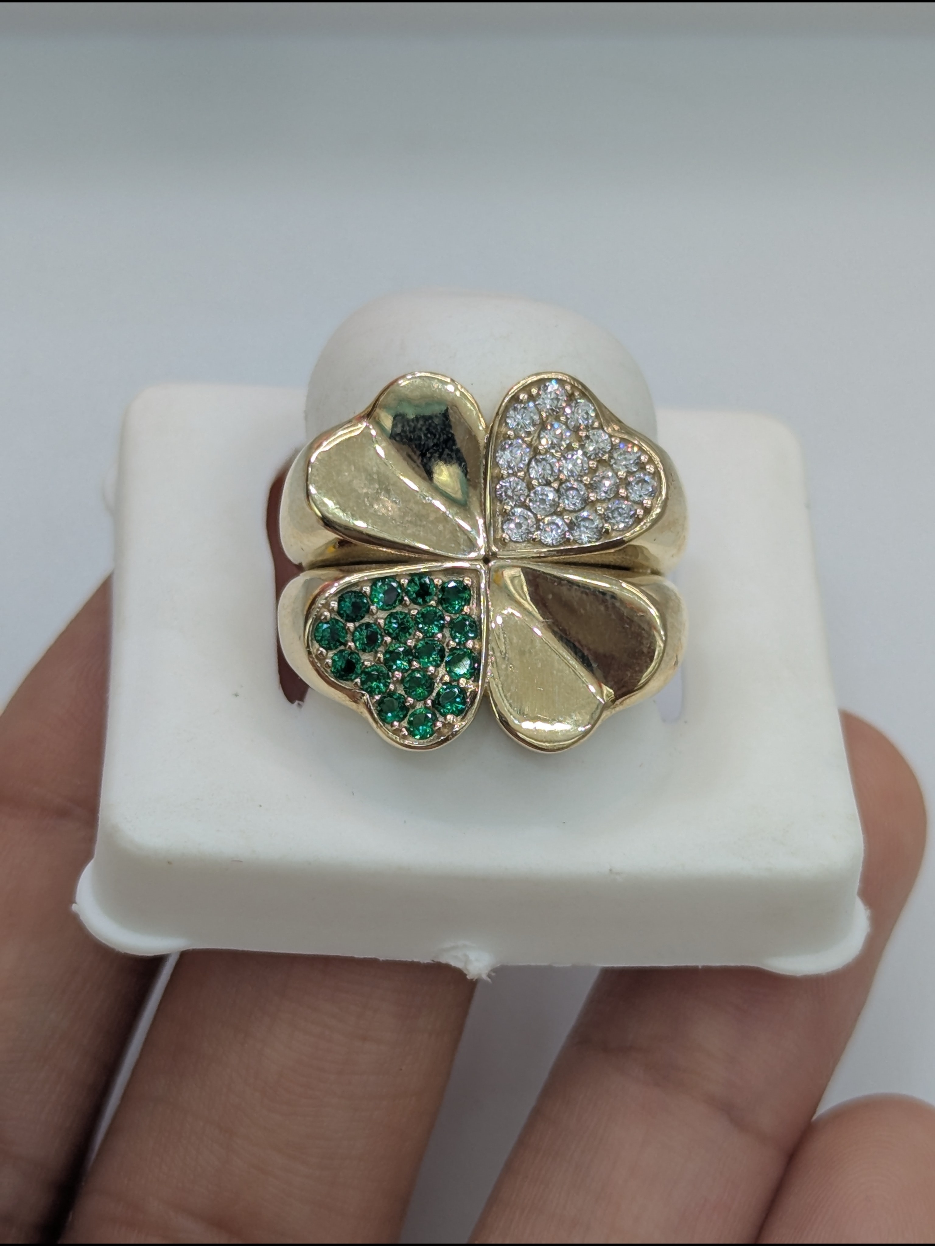10kt Real Gold Women's Ring Size 7